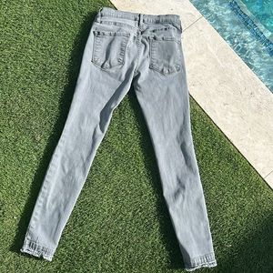 EUC Frame denim gray skinny jeans
